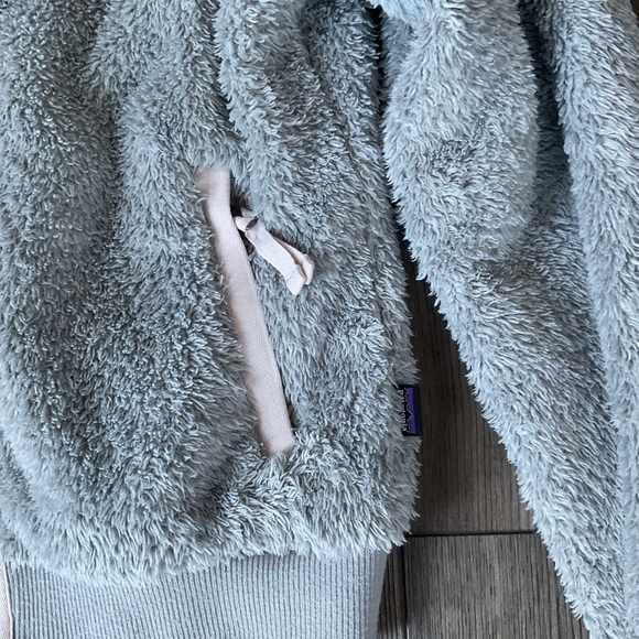 Patagonia Los Gatos bomber Women’s Full Zip Furry Jacket Gray Medium - Picture 4 of 4